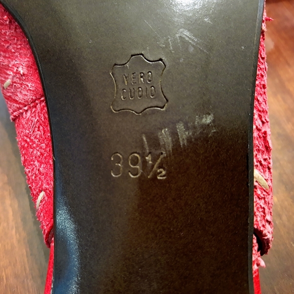 Vero Cuoio red leather 3 inch heels. Size 9 - Picture 6 of 16